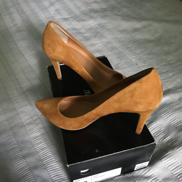 J. Crew Factory Shoes - J Crew Isabelle Suede Pumps-Excellent Condition